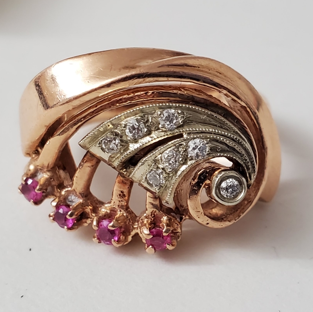 Watch Video / Antique Edwarian 14K ROSE GOLD SAPPHIRE DIAMOND RING - Picture 9 of 12